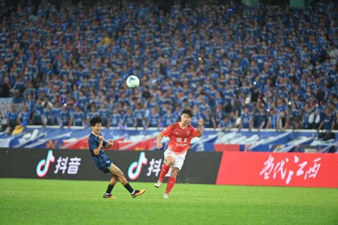 2026赣超决赛上半场南昌队2:0领先九江队