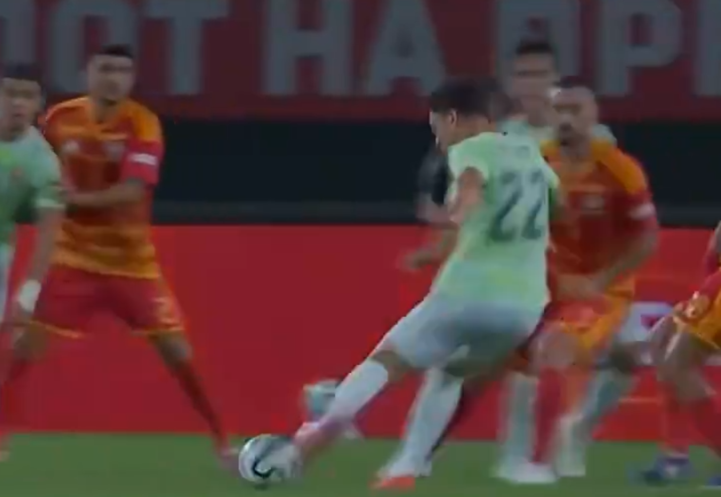 北马其顿0-2瑞士，弗罗伊勒破门，阿姆杜尼传射