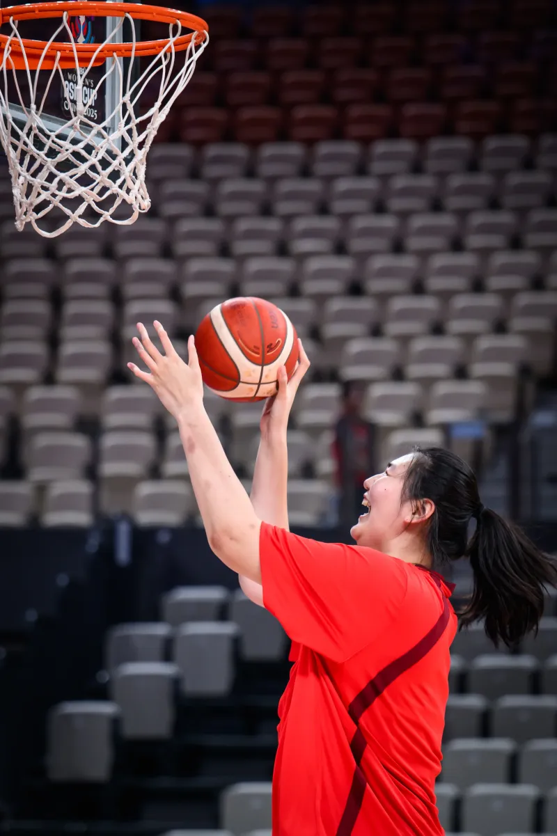 张子宇2024年U18亚青赛场均35分12.8篮板，2026年亚运会场均19.5分6.3篮板