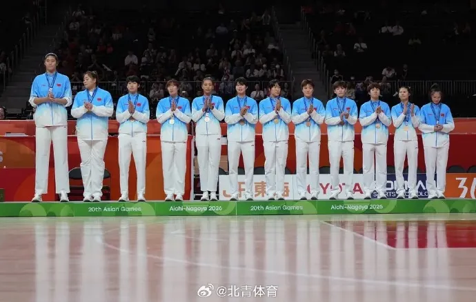 中国女篮结束亚运会征程回国，队员教练需写总结