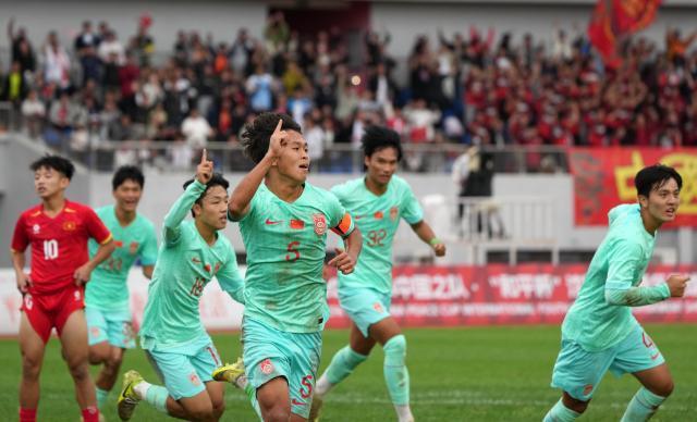 U16国少换帅后首战平局次战取胜 定位球成战术亮点