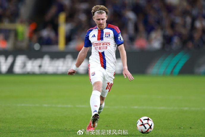 25岁捷克国脚帕维尔-舒尔茨:雷克瑟姆3500万英镑报价里昂,我拒绝英冠