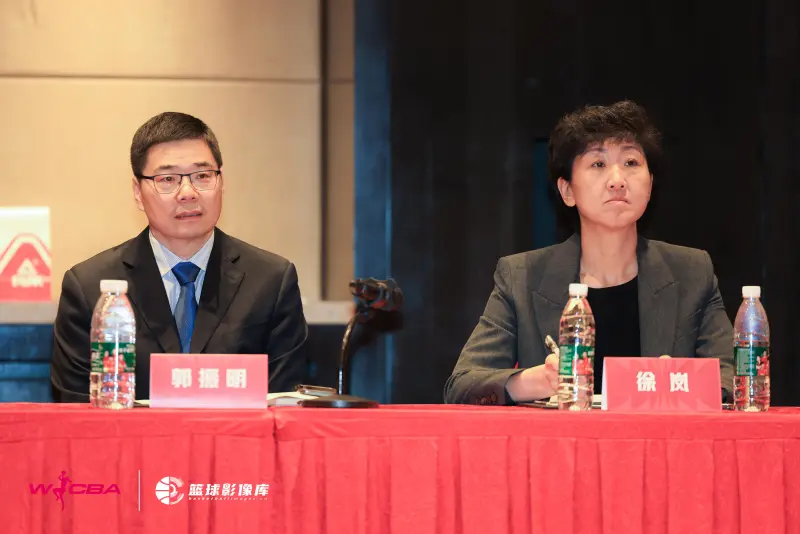 杨毅谈中国篮球：不懂行的一把手难以扭转乾坤