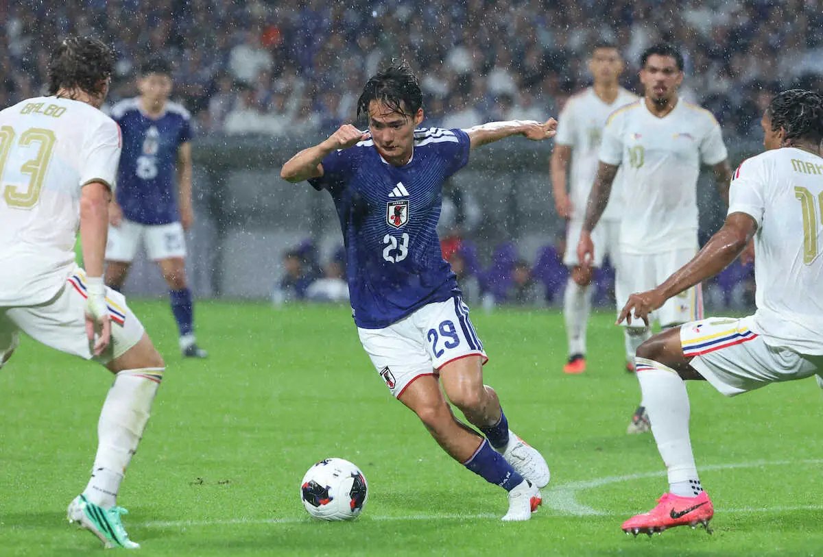 斋藤俊辅：大家都鼓励我做自己，我踢得很舒服