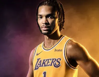 扎伊尔-威廉姆斯：斯洛文尼亚之旅前紧张，如今与湖人兄弟情深