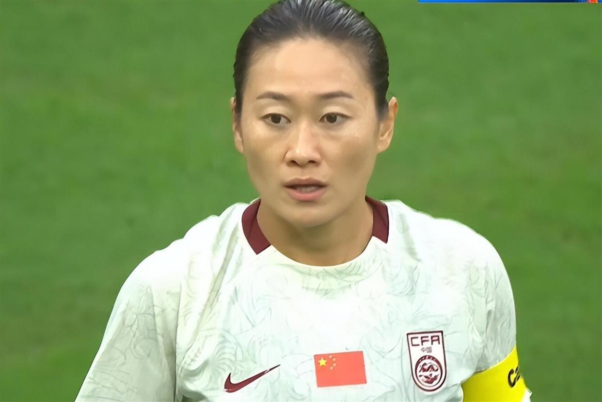 中国女足0-2不敌朝鲜无缘决赛 王霜单刀未进定位球失守
