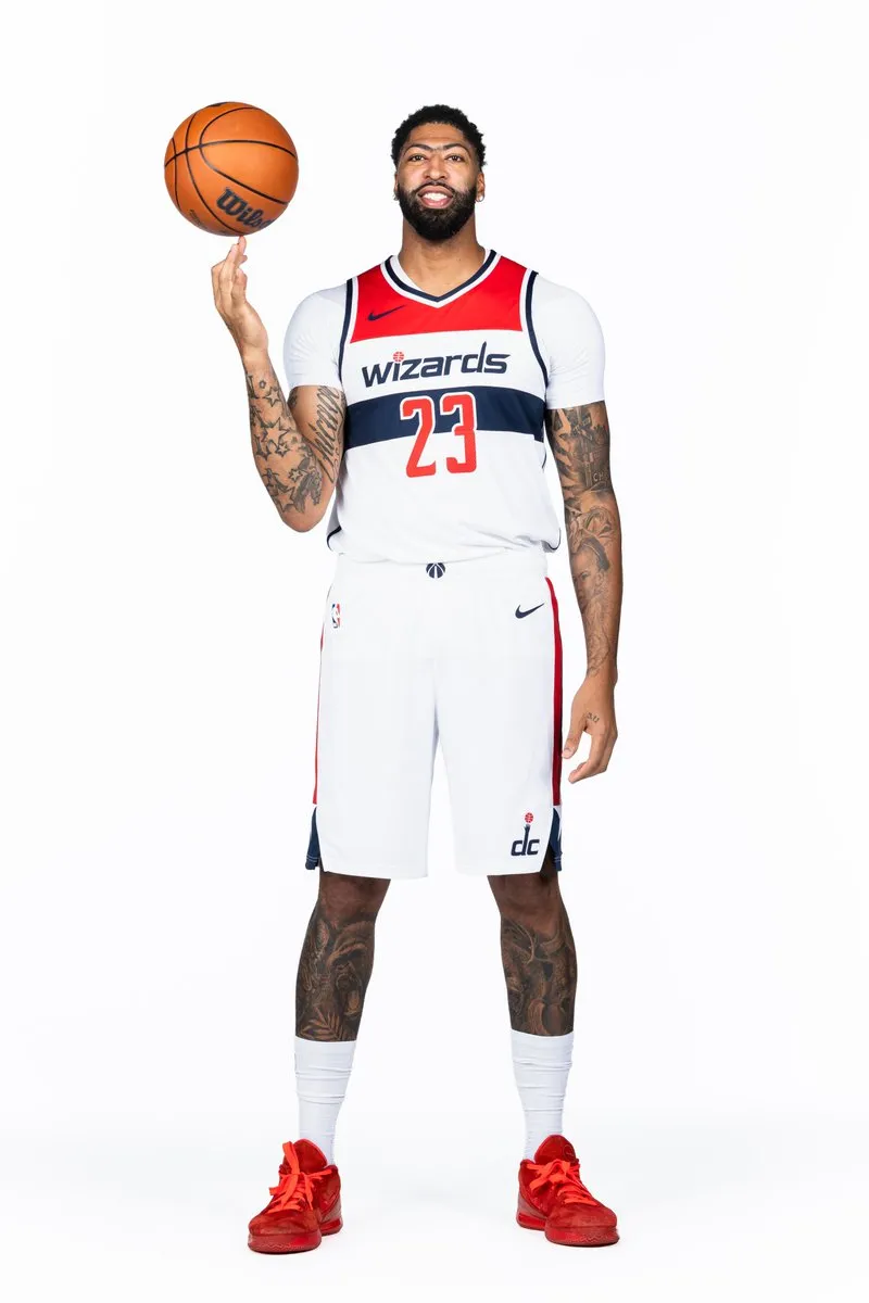 NBA官方：安东尼-戴维斯已准备好为奇才出战