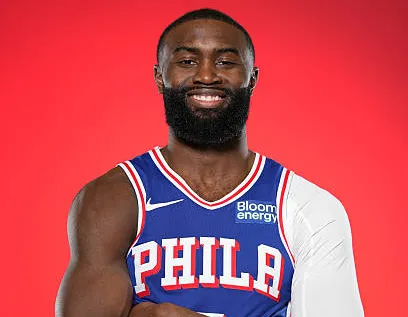 杰伦-布朗：NBA过度看重数据，正在丢失人文温度和初心