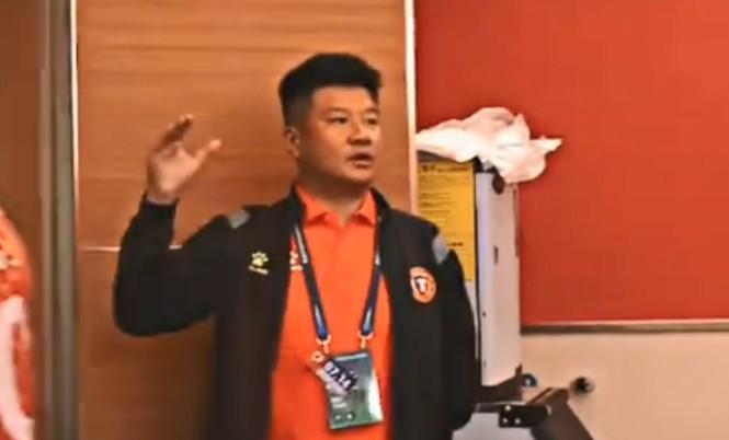 李金羽：球员喝酒是个人时间，比赛期间则属不尊重