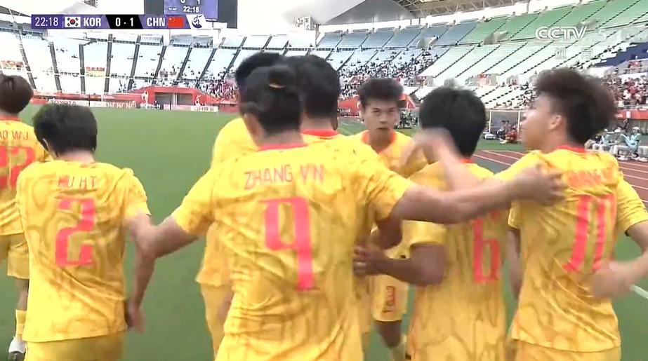 王钰栋破门！中国U23男足40年亚运首胜韩国队