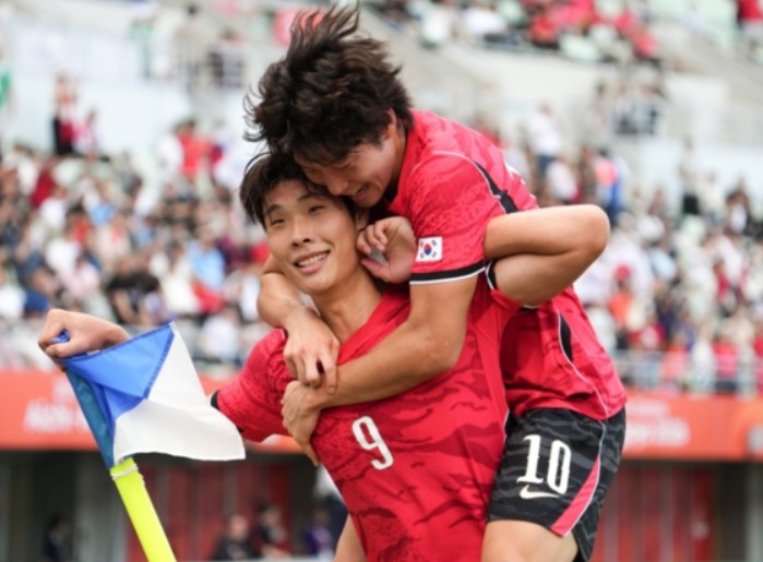 韩国U23逆转中国U23晋级决赛,少林足球引发争议