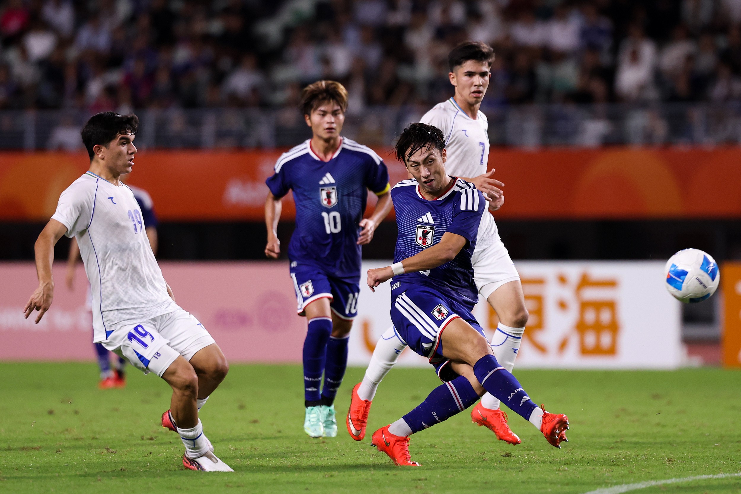 乌兹别克斯坦U23点球不敌日本 无缘亚运男足决赛将战中国U23争铜牌