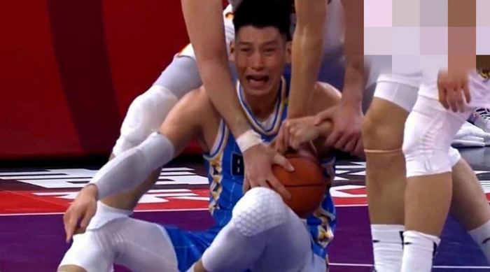 林书豪谈CBA和NBA区别:身体对抗更强 得分更困难防守更密集