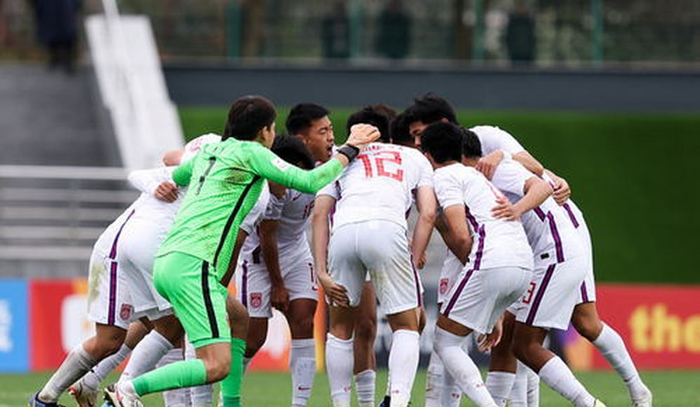 亚运男足半决赛:乌兹别克斯坦U23四战轰12球硬刚日本U23四战零封