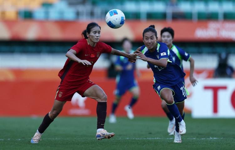 中国女足亚运季军赛0-2不敌韩国女足,近三届首度无缘奖牌