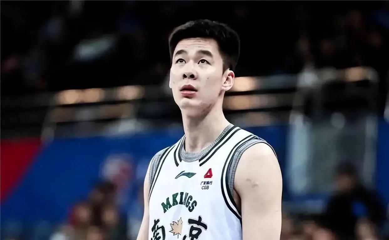 CBA26-27赛季六位顶薪球员解析：郭昊文张镇麟物超所值