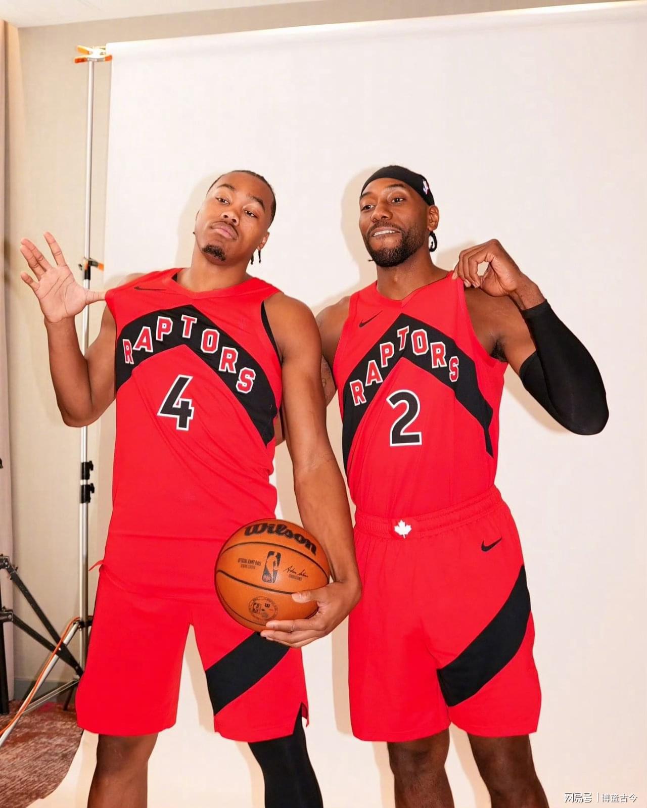 2026-27赛季NBA季前赛开打 热火队与猛龙队打响揭幕战