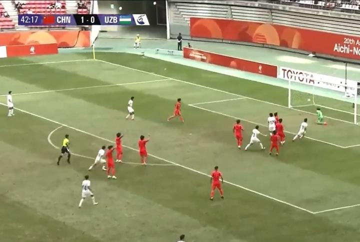 中国U23男足1-1乌兹别克斯坦U23男足，巴赫罗莫夫第43分钟破门扳平比分