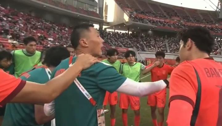 亚运男足铜牌赛点球大战4-3胜乌兹别克斯坦 中国U23夺铜牌