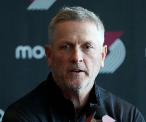 开拓者员工:邓顿认为他买的是NBA的三十分之一,而非开拓者