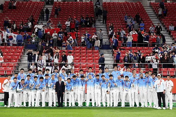 吴曦社媒发声：U23国足点球大战胜乌兹别克斯坦夺亚运男足铜牌