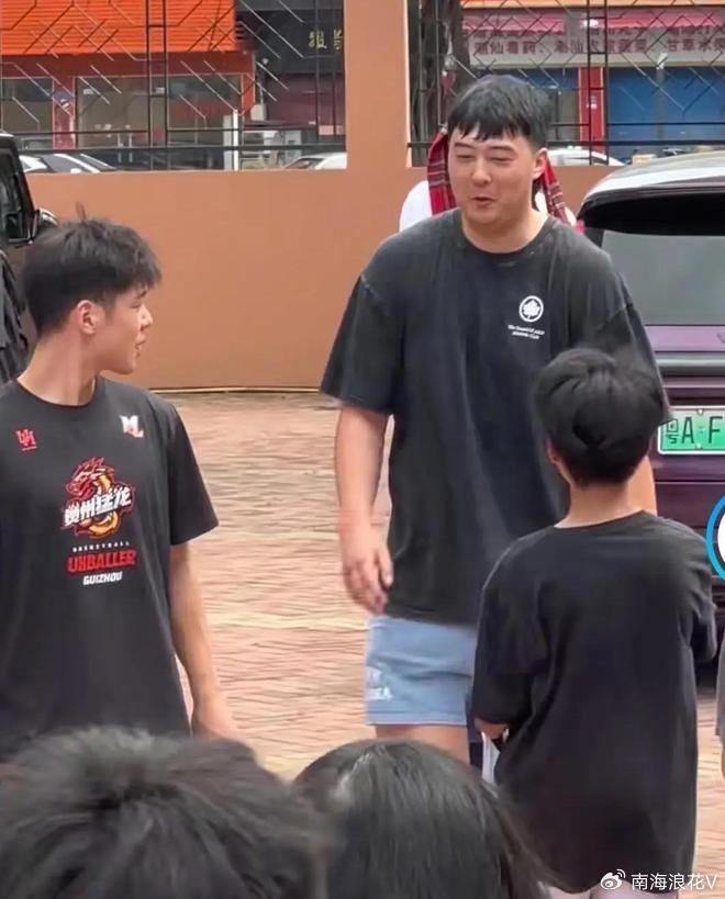 热身赛广东宏远37分大胜贵州猛龙,徐杰崔永熙表现抢眼