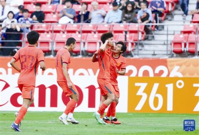 中国男足亚运队点球大战4比3胜乌兹别克斯坦 获得亚运男足铜牌