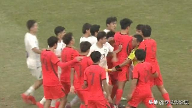 中国男足点球4比3击败乌兹别克斯坦，李昊两扑点球助队时隔28年再夺亚运铜牌