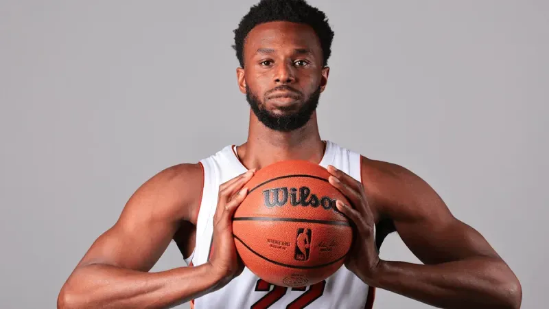 NBA季前赛热火129-105战胜猛龙 克莱换防获认可