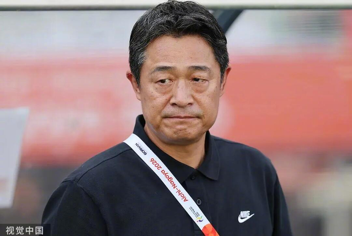 韩国U23主帅李敏成驳斥日本记者质疑，强调参赛球员符合规定