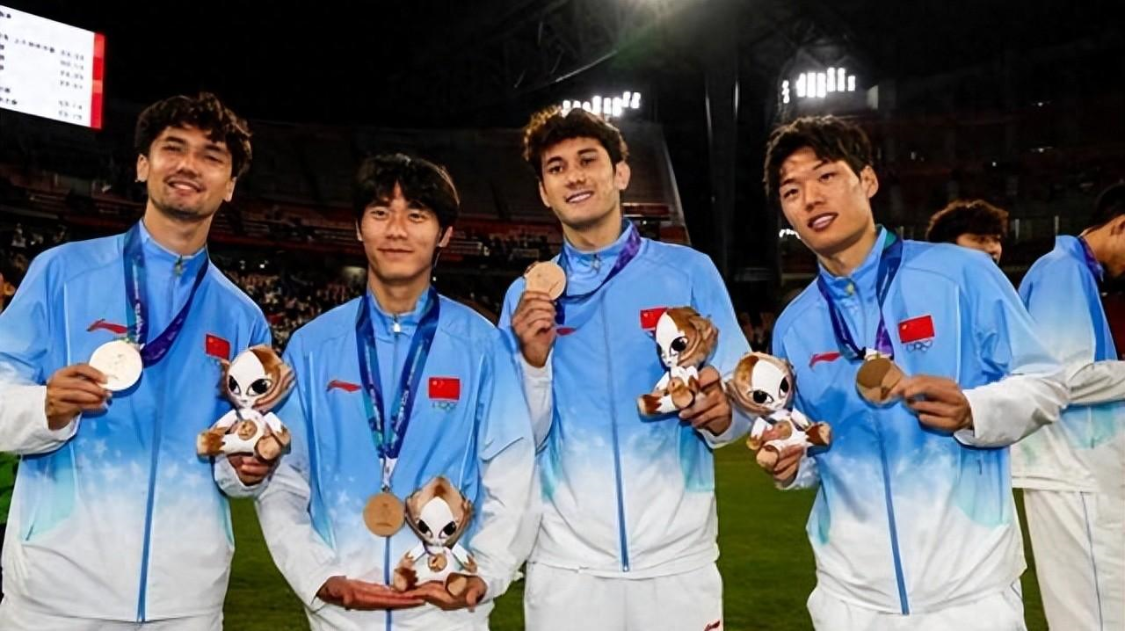 U23男足点球大战险胜乌兹别克斯坦 中国男足时隔28年再夺亚运铜牌