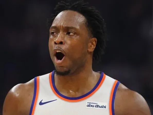 NBA历史单次夺冠季后赛场均20+且真实命中率70%+球员：OG-阿奴诺比