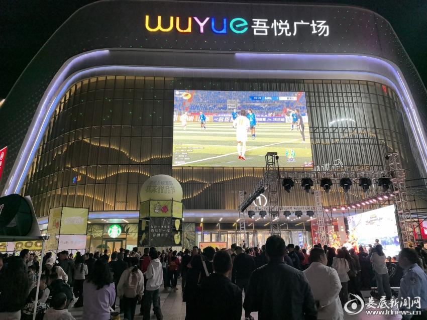 湘超娄底站10月4日开赛 国庆假期第二现场点燃全城热情