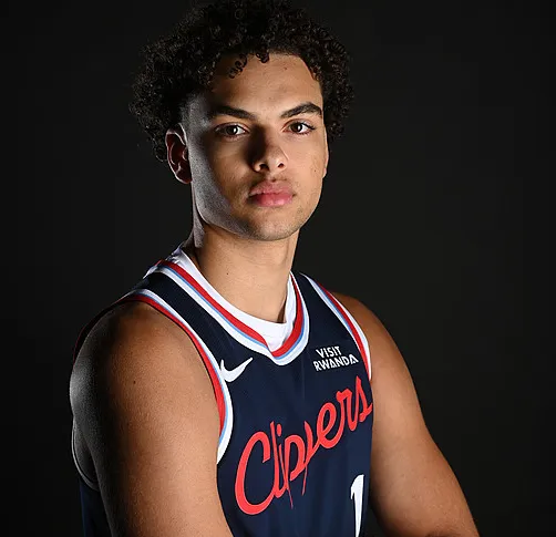 NBA季前赛：瓦格勒14投2中仅得13分，三分尝试不中