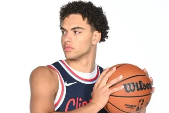 NBA季前赛快船104-101战胜勇士 瓦格勒关键球后谈从容自信
