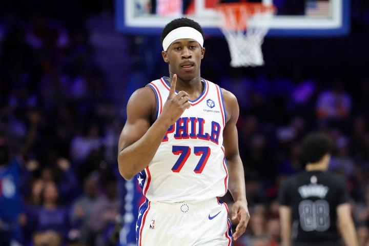 76人球员埃奇库姆推荐NBA新球迷观看乔丹科比等传奇球员集锦