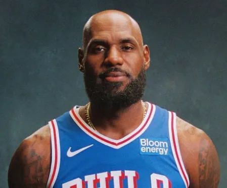 勒布朗-詹姆斯将迎第24个NBA赛季 伤情困扰：左脚慢性关节炎及下背部坐骨神经痛