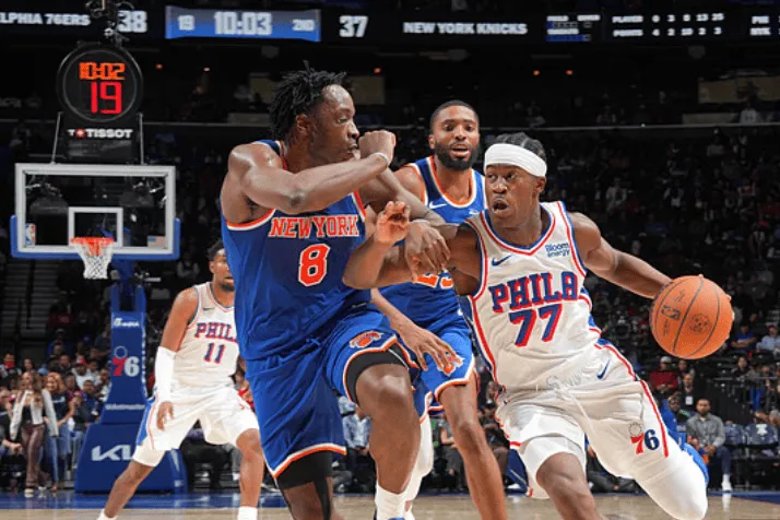 NBA季前赛76人半场72-58领先尼克斯 下半场两队全部更换首发