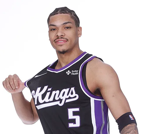 NBA季前赛湖人127-103胜国王 埃卡夫19分2篮板4助攻