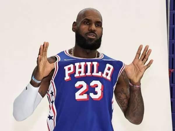 勒布朗詹姆斯76人队通勤费用全免 Fanatics承担直升机开销