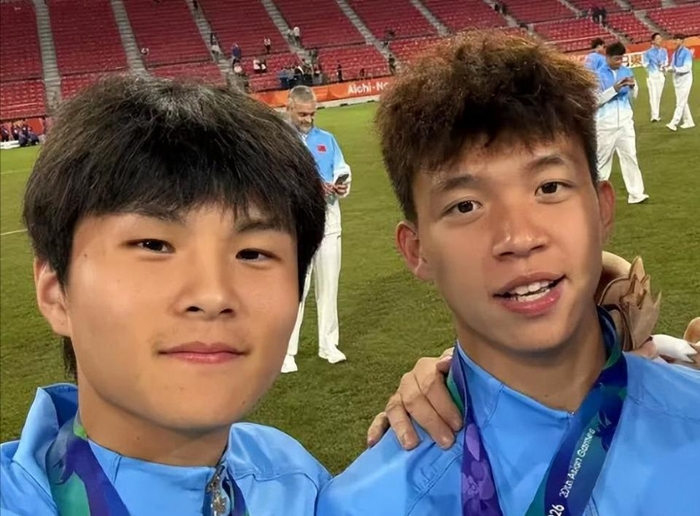山东泰山放五名亚运小将休整 中国男足时隔28年再夺亚运铜牌