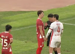长春亚泰1-1延边龙鼎，乔瓦尼、胡安-卡米洛破门，崔泰旭染红