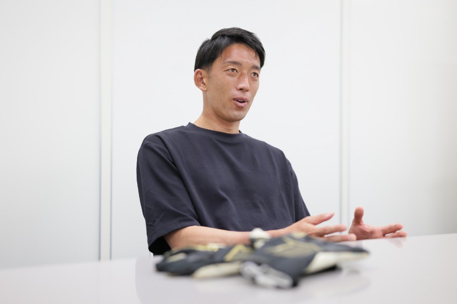 权田修一：日本过度重视门将脚下技术，门将的根本是扑救能力