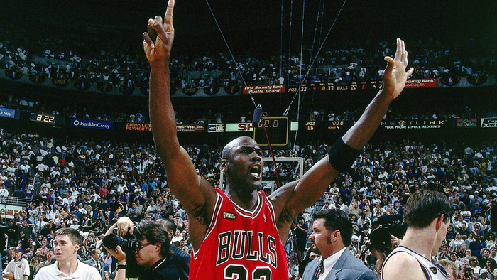 退役裁判称NBA无巨星哨，乔丹科比詹姆斯因懂规则获罚球
