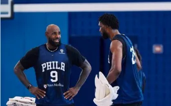 ESPN解说：恩比德训练迟到几分钟，詹姆斯当场“教育”了他