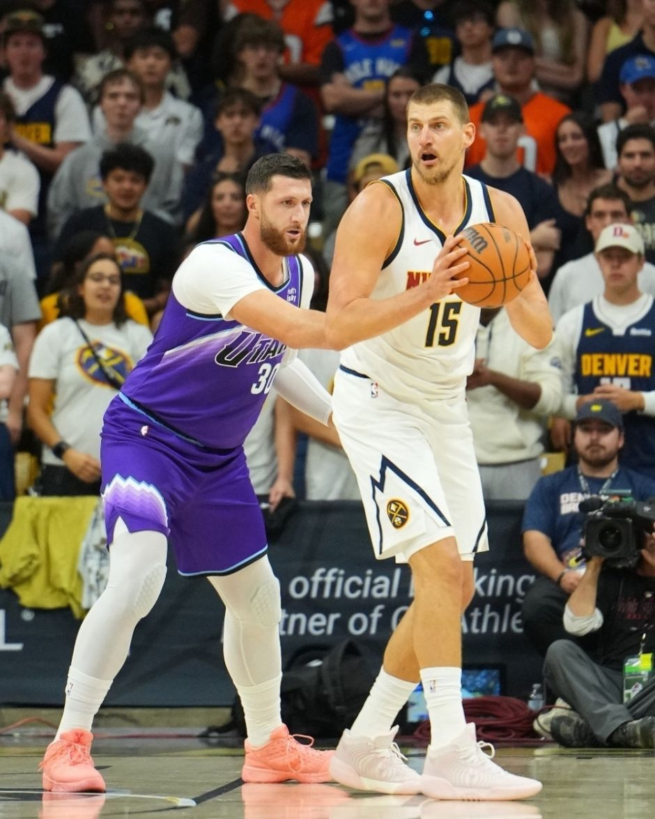 NBA季前赛掘金vs爵士：彼得森首秀仅3分，命中率20%