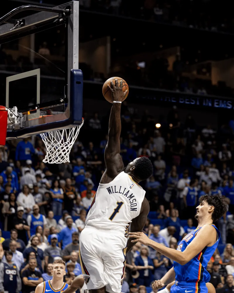 NBA季前赛:蔡恩-威廉森16分钟砍下11分4篮板1助攻