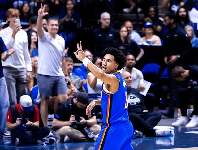 NBA季前赛：鹈鹕4.8亿首发不敌雷霆替补，管理层仍坚持围绕锡安建队