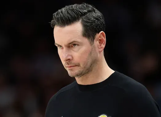 NBA季前赛湖人98-124不敌勇士 雷迪克：上半场表现不可接受