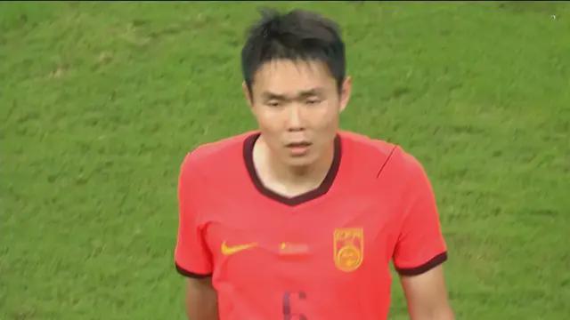 国足三连败邵佳一帅位暂稳 亚洲杯大考在即刘殿座道歉
